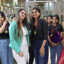 best makeup academy in varanasi